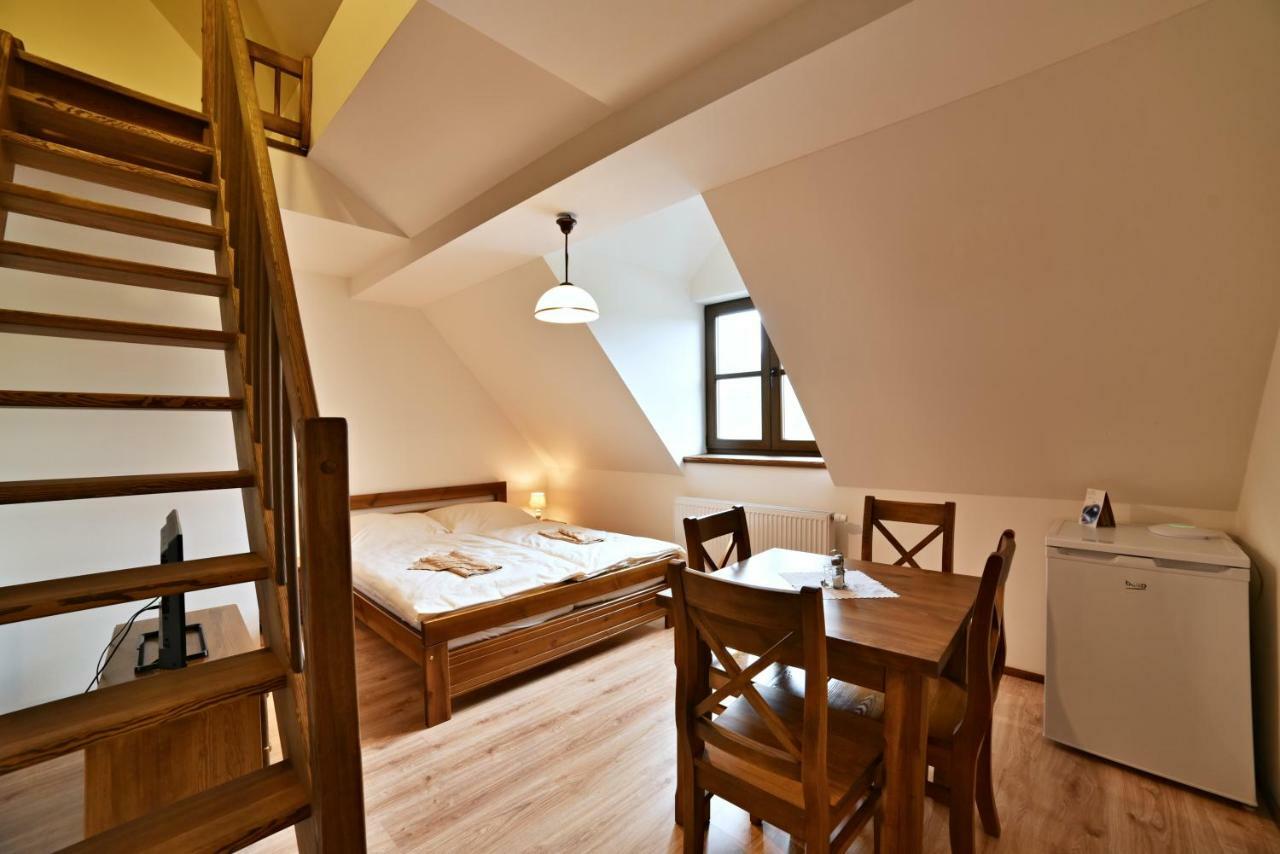 Statek Pod Lipou Otel Pilníkov Dış mekan fotoğraf